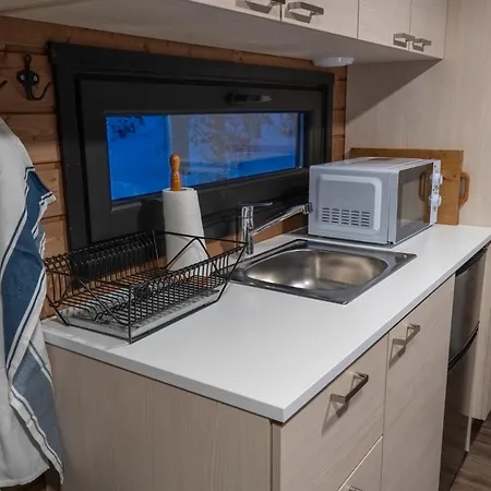 Maalaistalot Kotatuli Forest Rovaniemi