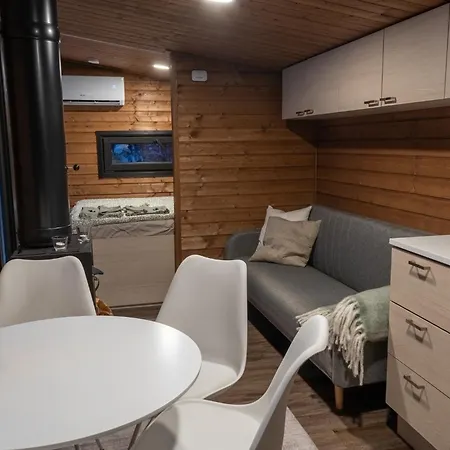 Kotatuli Forest Maalaistalot *