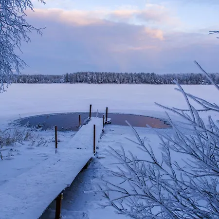 Kotatuli Forest Maalaistalot